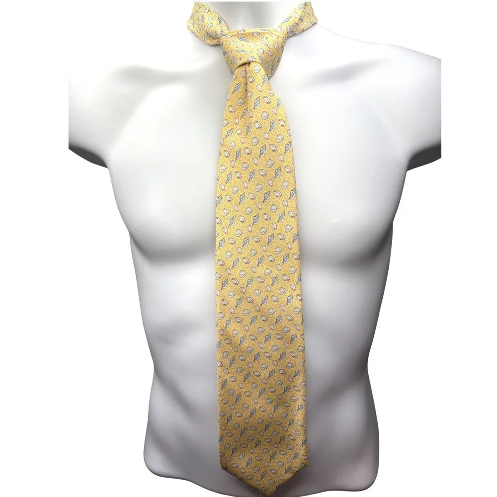 VINEYARD VINES Mens Yellow Seashell 100% Silk Necktie OS Nautical Preppy Classic